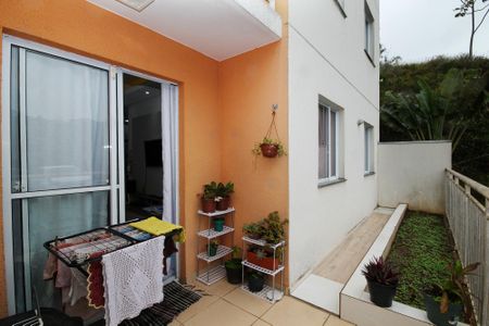 Apartamento para alugar com 60m², 2 quartos e 1 vaga Apartamento para alugar com 60m², 2 quartos e 1 vagaVaranda