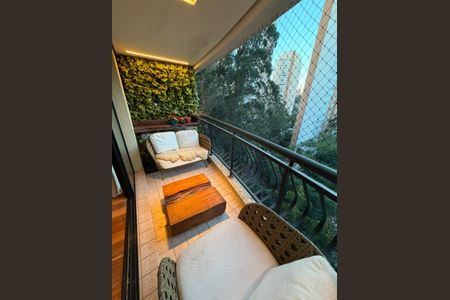 Apartamento à venda com 157m², 4 quartos e 3 vagas Apartamento à venda com 157m², 4 quartos e 3 vagasFoto 06