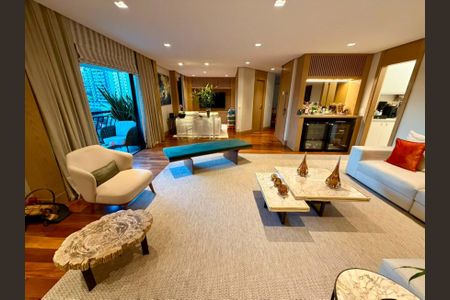 Apartamento à venda com 157m², 4 quartos e 3 vagas Apartamento à venda com 157m², 4 quartos e 3 vagasFoto 09