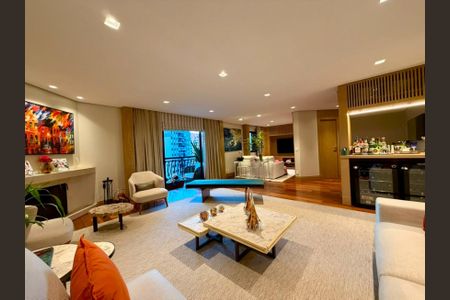 Apartamento à venda com 157m², 4 quartos e 3 vagas Apartamento à venda com 157m², 4 quartos e 3 vagasFoto 10