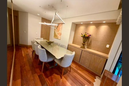 Apartamento à venda com 157m², 4 quartos e 3 vagas Apartamento à venda com 157m², 4 quartos e 3 vagasFoto 03