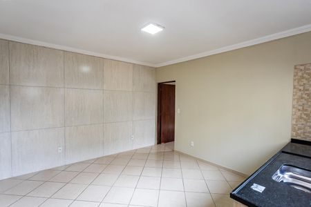 Casa para alugar com 39m², 1 quarto e sem vaga Casa para alugar com 39m², 1 quarto e sem vagaSala e cozinha