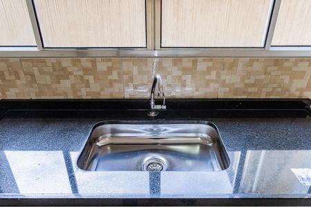Sala e cozinha de casa para alugar com 1 quarto, 39m² em Jardim Paulistano (zona Norte), São Paulo