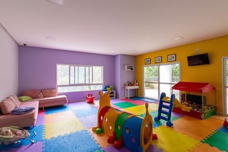 Apartamento para alugar com 105m², 3 quartos e 2 vagas Apartamento para alugar com 105m², 3 quartos e 2 vagasÁrea comum - Brinquedoteca