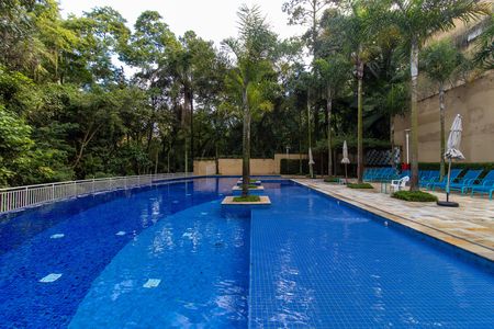 Apartamento para alugar com 105m², 3 quartos e 2 vagas Apartamento para alugar com 105m², 3 quartos e 2 vagasÁrea comum - Piscina