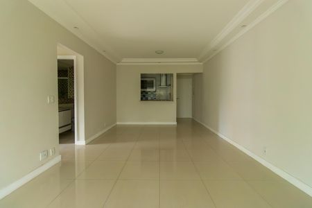 Apartamento para alugar com 105m², 3 quartos e 2 vagas Apartamento para alugar com 105m², 3 quartos e 2 vagasSala
