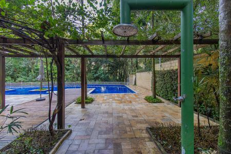 Apartamento para alugar com 105m², 3 quartos e 2 vagas Apartamento para alugar com 105m², 3 quartos e 2 vagasÁrea comum - Piscina