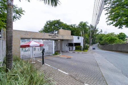 Apartamento para alugar com 105m², 3 quartos e 2 vagas Apartamento para alugar com 105m², 3 quartos e 2 vagasFachada e portaria