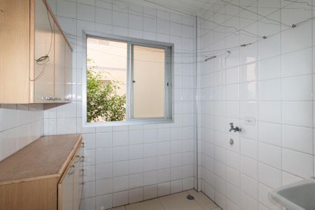 Apartamento para alugar com 70m², 2 quartos e 1 vaga Apartamento para alugar com 70m², 2 quartos e 1 vagaCozinha e área de serviço