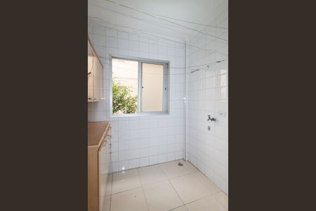 Apartamento para alugar com 70m², 2 quartos e 1 vaga Apartamento para alugar com 70m², 2 quartos e 1 vagaCozinha e área de serviço