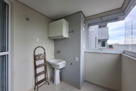 Apartamento à venda com 54m², 2 quartos e 1 vaga Apartamento à venda com 54m², 2 quartos e 1 vagaSacada