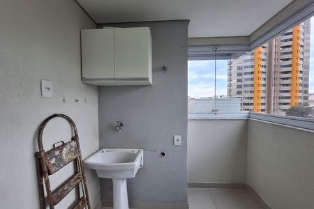 Apartamento à venda com 54m², 2 quartos e 1 vaga Apartamento à venda com 54m², 2 quartos e 1 vagaSacada