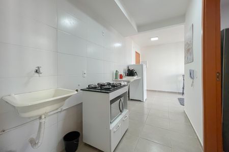 Apartamento para alugar com 51m², 2 quartos e 1 vaga Apartamento para alugar com 51m², 2 quartos e 1 vagaCozinha e Área de Serviço