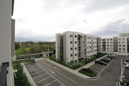 Sala - Vista de apartamento para alugar com 2 quartos, 45m² em Barra Olímpica, Rio de Janeiro