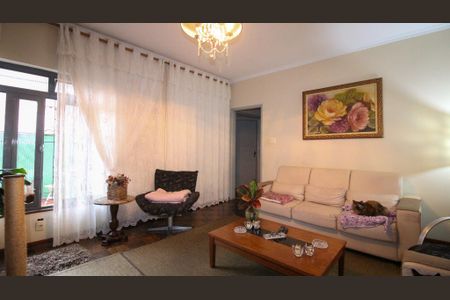 Casa à venda com 321m², 5 quartos e 2 vagas