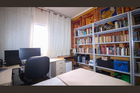Casa à venda com 321m², 5 quartos e 2 vagas