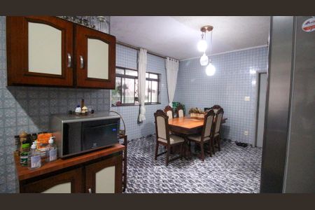 Casa à venda com 321m², 5 quartos e 2 vagas