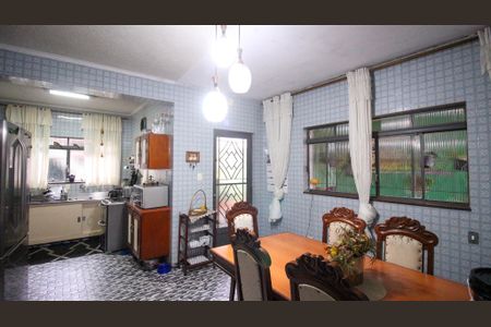 Casa à venda com 321m², 5 quartos e 2 vagas