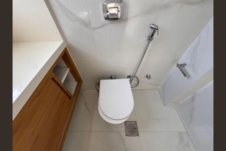 Casa de condomínio para alugar com 350m², 3 quartos e 4 vagas Casa de condomínio para alugar com 350m², 3 quartos e 4 vagasSuíte - Banheiro