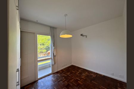Casa de condomínio para alugar com 350m², 3 quartos e 4 vagas Casa de condomínio para alugar com 350m², 3 quartos e 4 vagasQuarto 1