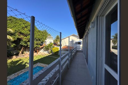 Casa de condomínio para alugar com 350m², 3 quartos e 4 vagas