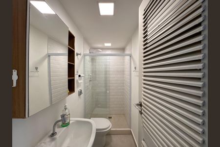 Casa de condomínio para alugar com 350m², 3 quartos e 4 vagas Casa de condomínio para alugar com 350m², 3 quartos e 4 vagasÁrea de Serviço