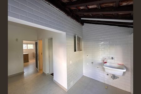 Casa de condomínio para alugar com 350m², 3 quartos e 4 vagas Casa de condomínio para alugar com 350m², 3 quartos e 4 vagasÁrea de Serviço