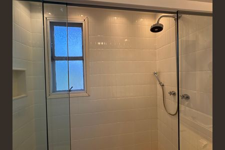 Casa de condomínio para alugar com 350m², 3 quartos e 4 vagas Casa de condomínio para alugar com 350m², 3 quartos e 4 vagasBanheiro Social