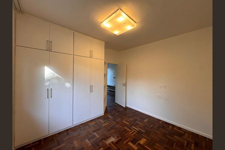 Casa de condomínio para alugar com 350m², 3 quartos e 4 vagas Casa de condomínio para alugar com 350m², 3 quartos e 4 vagasQuarto 3