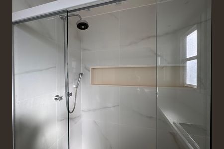 Casa de condomínio para alugar com 350m², 3 quartos e 4 vagas Casa de condomínio para alugar com 350m², 3 quartos e 4 vagasSuíte - Banheiro
