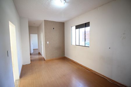 Sala de apartamento para alugar com 3 quartos, 55m² em Cardoso, Contagem