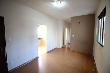 Sala de apartamento para alugar com 3 quartos, 55m² em Cardoso, Contagem