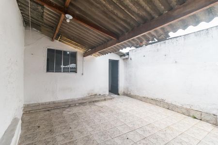 Casa para alugar com 115m², 2 quartos e 1 vaga Casa para alugar com 115m², 2 quartos e 1 vagaGaragem