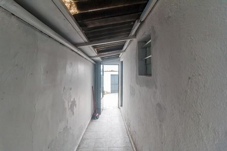 Casa para alugar com 115m², 2 quartos e 1 vaga Casa para alugar com 115m², 2 quartos e 1 vagaCorredor