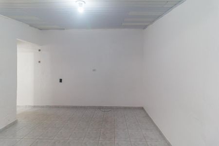 Casa para alugar com 115m², 2 quartos e 1 vaga Casa para alugar com 115m², 2 quartos e 1 vagaSala