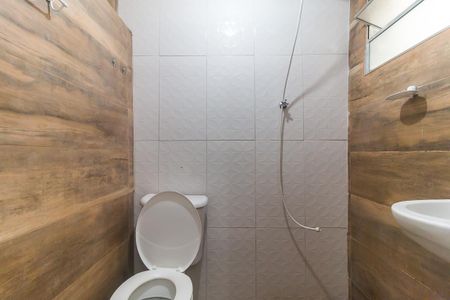 Casa para alugar com 115m², 2 quartos e 1 vaga Casa para alugar com 115m², 2 quartos e 1 vagaBanheiro da Suíte