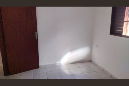 Casa para alugar com 220m², 2 quartos e 2 vagas Casa para alugar com 220m², 2 quartos e 2 vagasQuarto 2