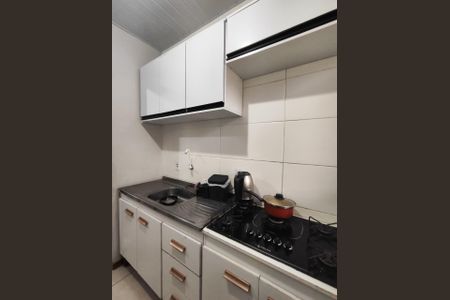 Casa de condomínio para alugar com 48m², 2 quartos e 2 vagas Casa de condomínio para alugar com 48m², 2 quartos e 2 vagasCozinha