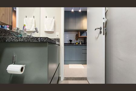 Banheiro de kitnet/studio para alugar com 1 quarto, 28m² em Vila Mariana, São Paulo