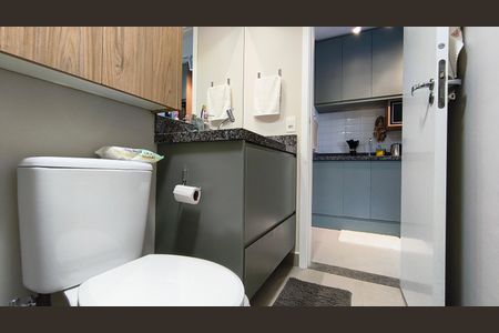 Banheiro de kitnet/studio para alugar com 1 quarto, 28m² em Vila Mariana, São Paulo