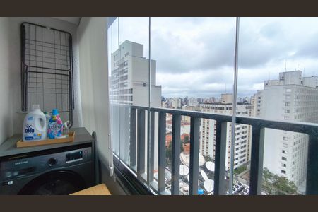 Studio para alugar com 28m², 1 quarto e sem vaga Studio para alugar com 28m², 1 quarto e sem vagaVaranda