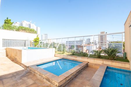 Apartamento à venda com 53m², 2 quartos e 1 vaga Apartamento à venda com 53m², 2 quartos e 1 vagaÁrea comum - Piscina
