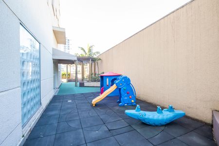 Apartamento à venda com 53m², 2 quartos e 1 vaga Apartamento à venda com 53m², 2 quartos e 1 vagaÁrea comum - Playground