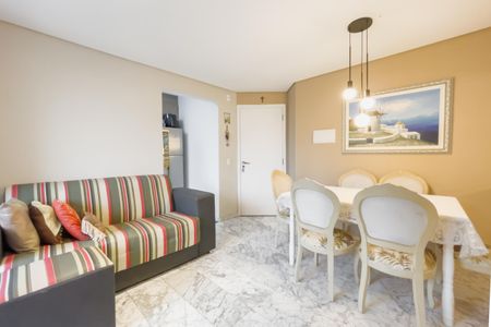 Apartamento à venda com 53m², 2 quartos e 1 vaga Apartamento à venda com 53m², 2 quartos e 1 vagaSala