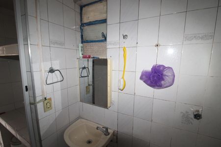 Casa para alugar com 90m², 2 quartos e sem vagaÁrea de Serviço - Banheiro