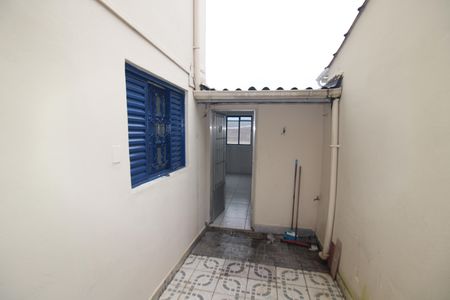 Casa para alugar com 90m², 2 quartos e sem vagaQuintal