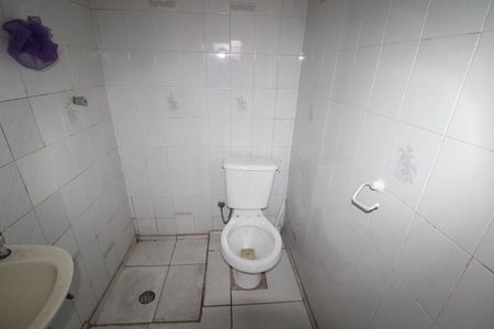 Casa para alugar com 90m², 2 quartos e sem vagaÁrea de Serviço - Banheiro