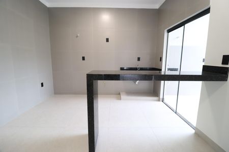 Casa para alugar com 75m², 3 quartos e 2 vagasCozinha