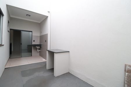 Casa para alugar com 75m², 3 quartos e 2 vagasÁrea de Serviço