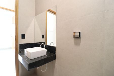 Casa para alugar com 75m², 3 quartos e 2 vagasBanheiro Social